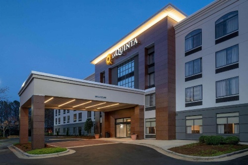 La Quinta by Wyndham Raleigh Downtown North image 33